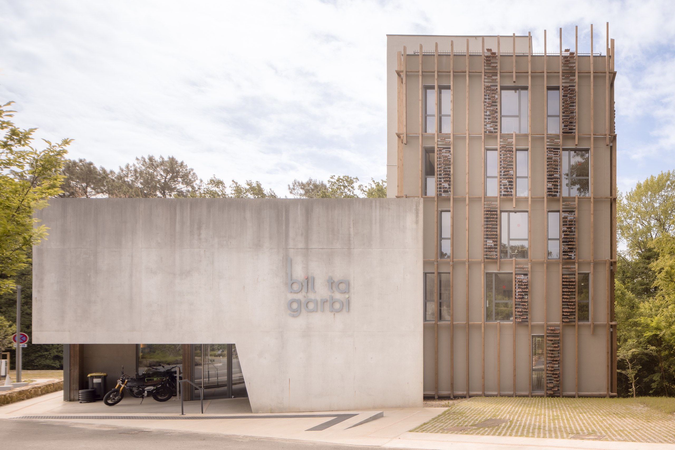 LAA – Bil Ta Garbi — photographie 1