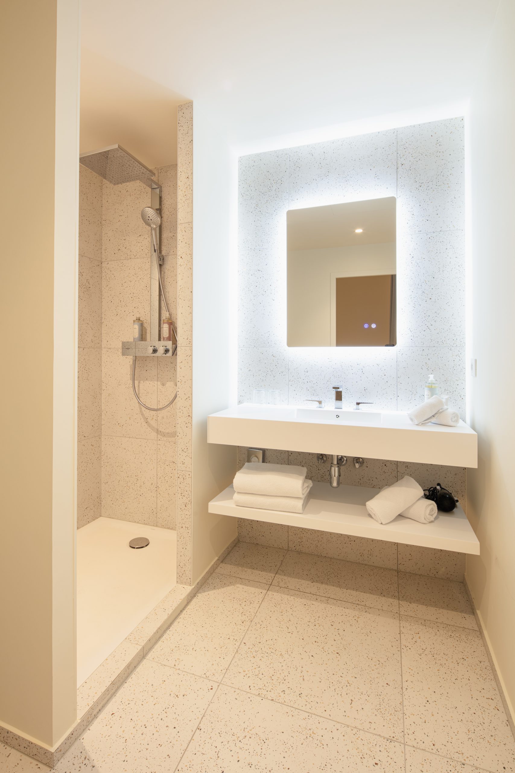 Hotel La Suite 53 scaled