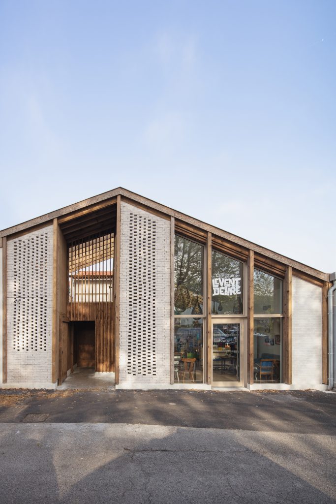 Ligne Architecture Vent Delire v2 3 scaled