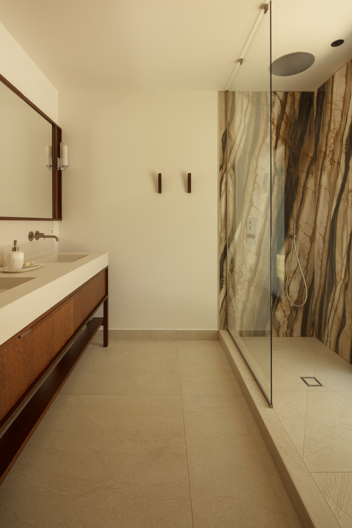 Workhouse Villa Rene Gabriel Web 42